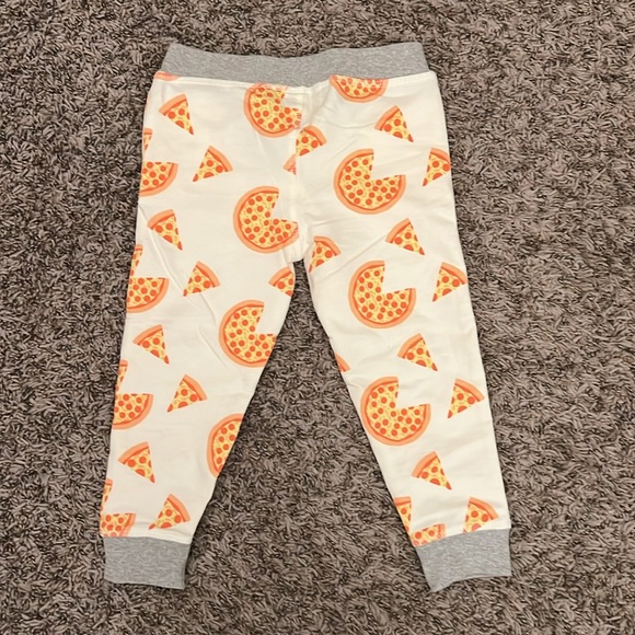 Monica + Andy pizza pants 4T - Picture 4 of 4